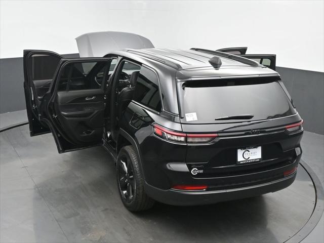 2023 Jeep Grand Cherokee Altitude 4x4