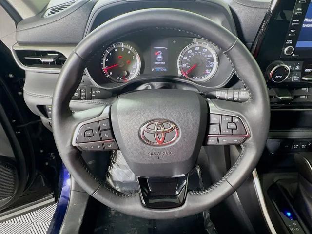 2020 Toyota Highlander LE
