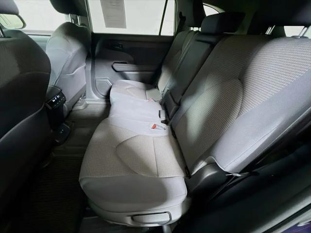 2020 Toyota Highlander LE