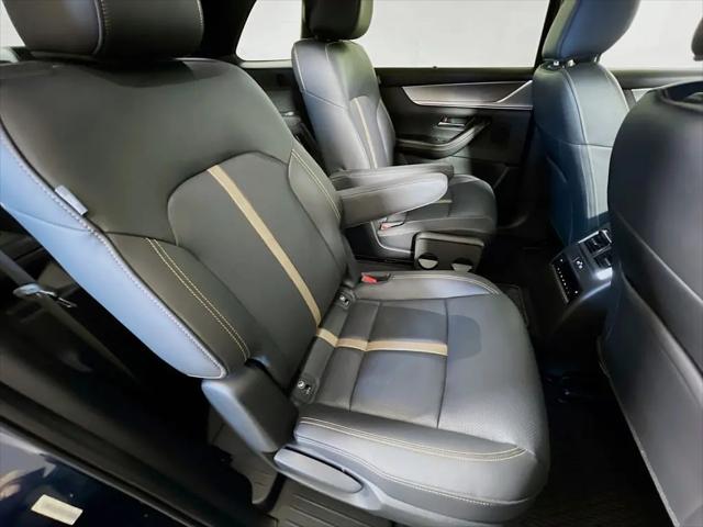 2024 Mazda X-90 Premium Plus