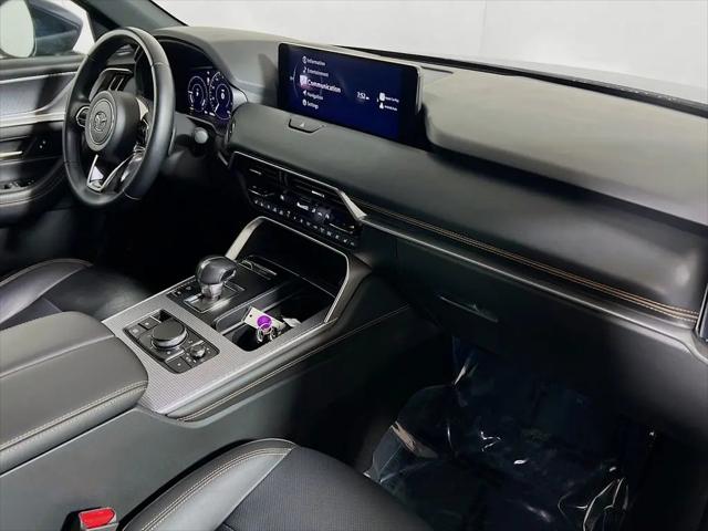 2024 Mazda X-90 Premium Plus