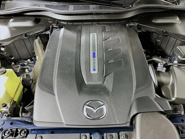 2024 Mazda X-90 Premium Plus
