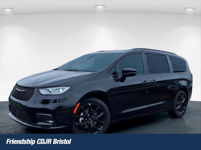2025 Chrysler Pacifica Limited for sale in Bristol, TN