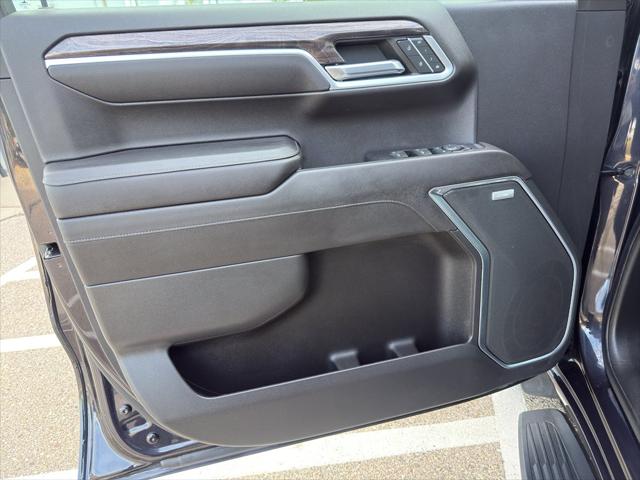 2023 Chevrolet Silverado 1500 4WD Crew Cab Short Bed LTZ