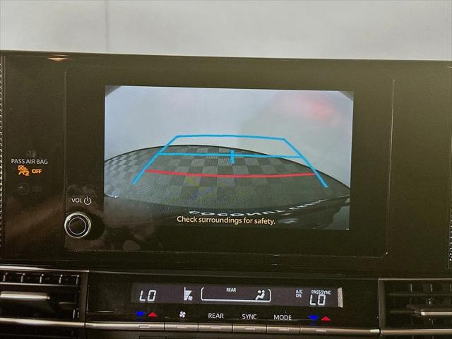 2025 Toyota Sienna LE