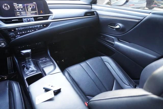2020 Lexus ES 350 F SPORT