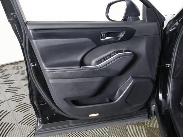 2025 Toyota Highlander XSE