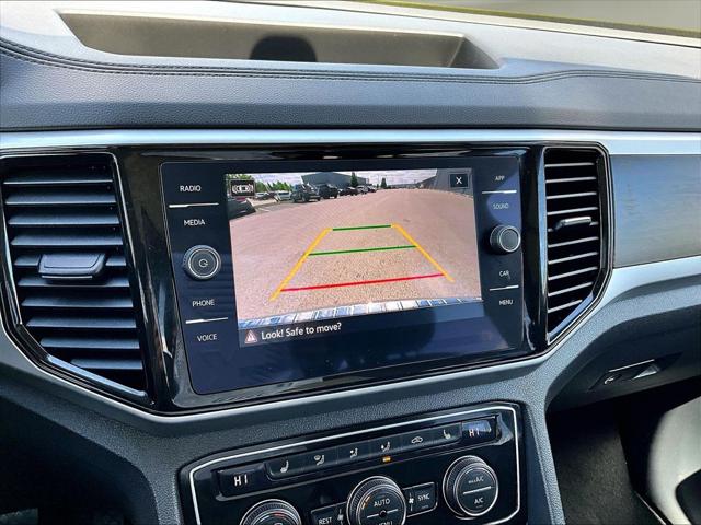 2023 Volkswagen Atlas 3.6L V6 SE w/Technology