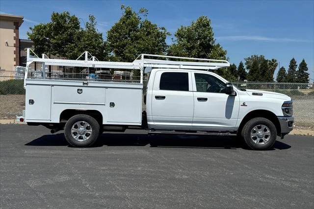 2026 RAM Ram 3500 Chassis Cab RAM 3500 TRADESMAN CREW CAB CHASSIS 4X4 60 CA