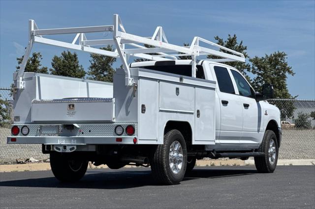 2026 RAM Ram 3500 Chassis Cab RAM 3500 TRADESMAN CREW CAB CHASSIS 4X4 60 CA