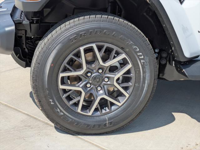 2026 Jeep Wrangler 4-Door Sahara 4x4