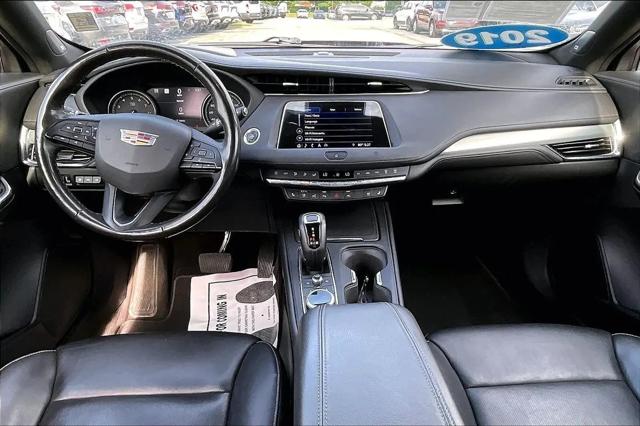 2019 Cadillac XT4 Premium Luxury