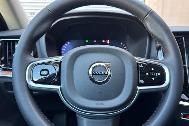 2026 Volvo V60 Cross Country Plus, B5 AWD Gas (mild hybrid)