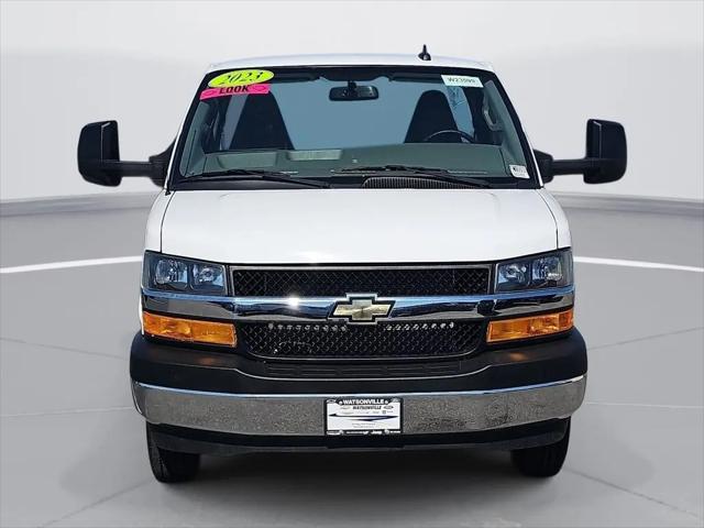 2023 Chevrolet Express Cutaway Work Van