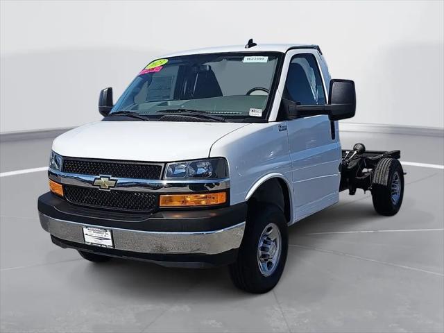 2023 Chevrolet Express Cutaway Work Van
