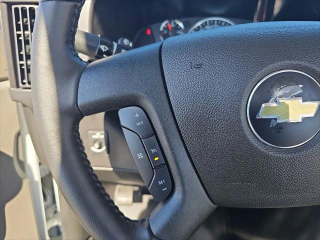 2023 Chevrolet Express Cutaway Work Van