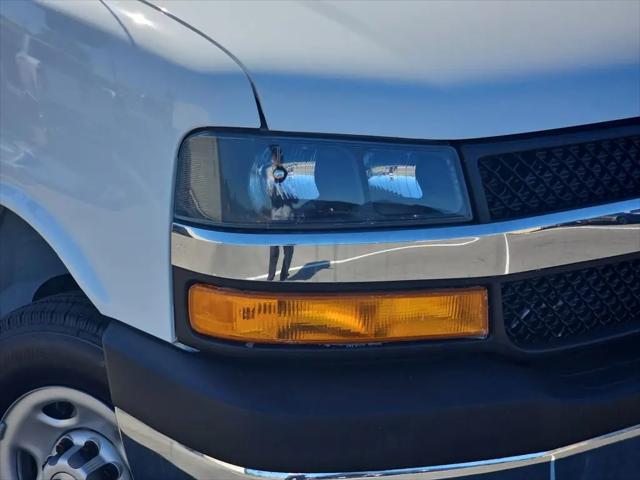 2023 Chevrolet Express Cutaway Work Van