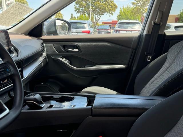 2023 Nissan Rogue SV FWD