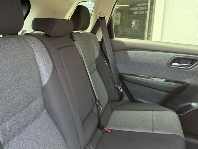 2023 Nissan Rogue SV FWD