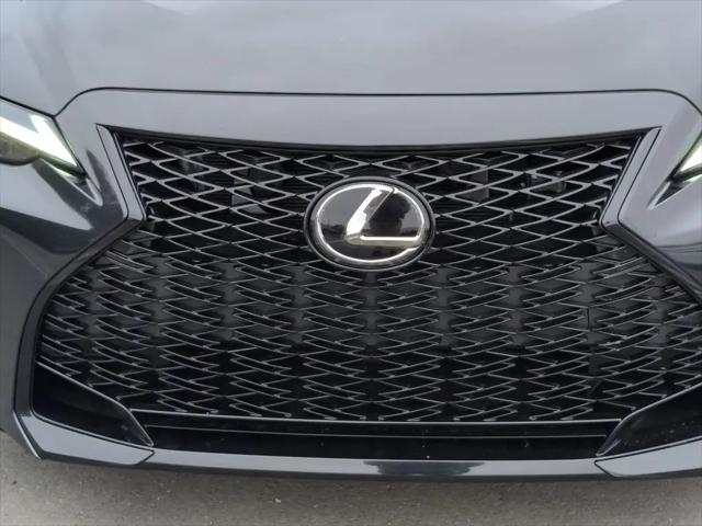 2024 Lexus IS 300 F SPORT Design