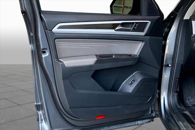2023 Volkswagen Atlas 2.0T SE w/Technology