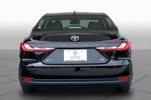 2025 Toyota Camry LE