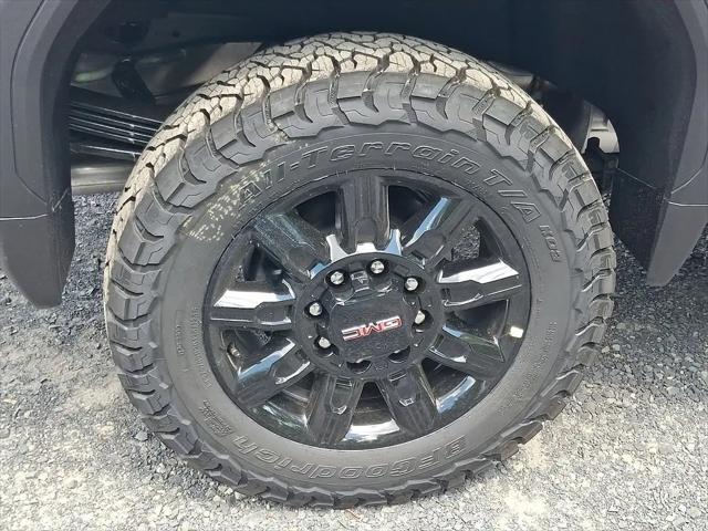 2026 GMC Sierra 2500HD Crew Cab, Standard Bed, AT4, 4WD