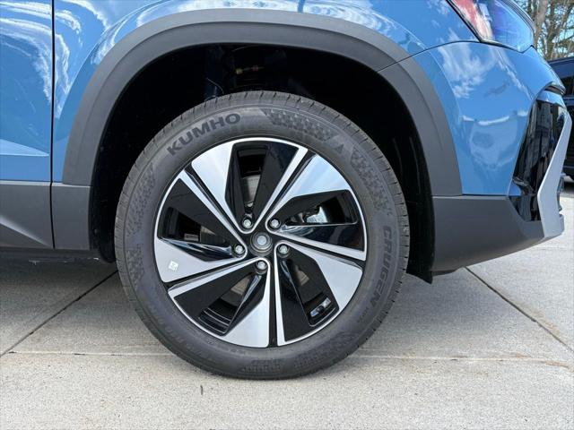 2026 Volkswagen Taos SE