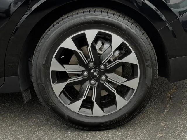 2024 Kia Carnival MPV EX