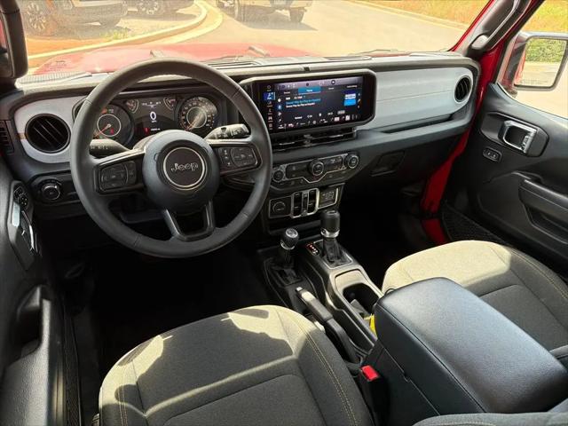 2025 Jeep Wrangler 4-Door Summit 4x4