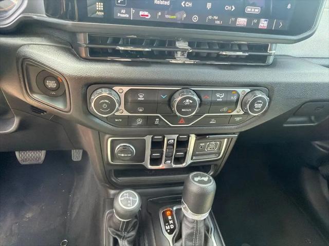 2025 Jeep Wrangler 4-Door Summit 4x4