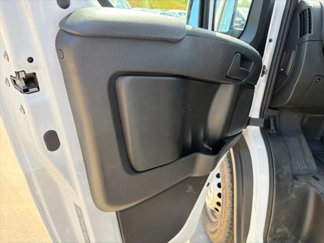 2025 Ram ProMaster 2500 Cargo Van Tradesman High Roof 136" WB w/Pass Seat