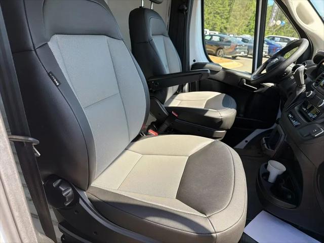 2025 Ram ProMaster 2500 Cargo Van Tradesman High Roof 136" WB w/Pass Seat
