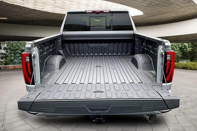2026 GMC Sierra 2500HD Crew Cab, Standard Bed, Denali Ultimate, 4WD