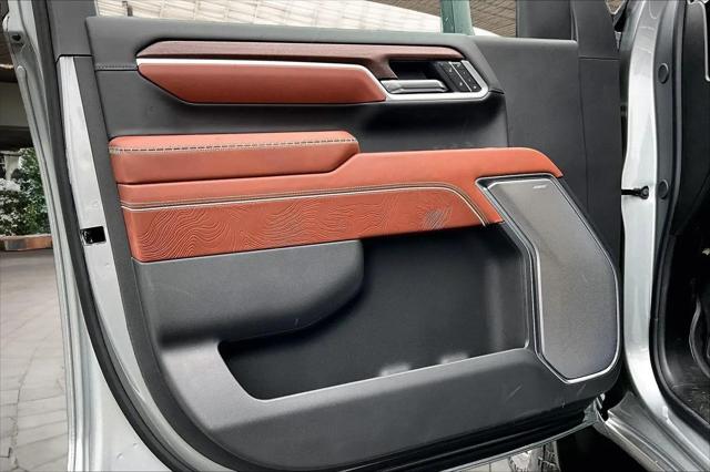 2026 GMC Sierra 2500HD Crew Cab, Standard Bed, Denali Ultimate, 4WD