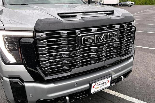 2026 GMC Sierra 2500HD Crew Cab, Standard Bed, Denali Ultimate, 4WD