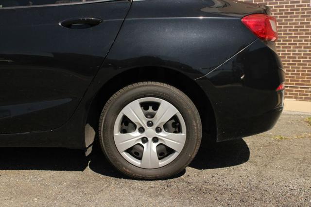 2018 Chevrolet Cruze LS Auto