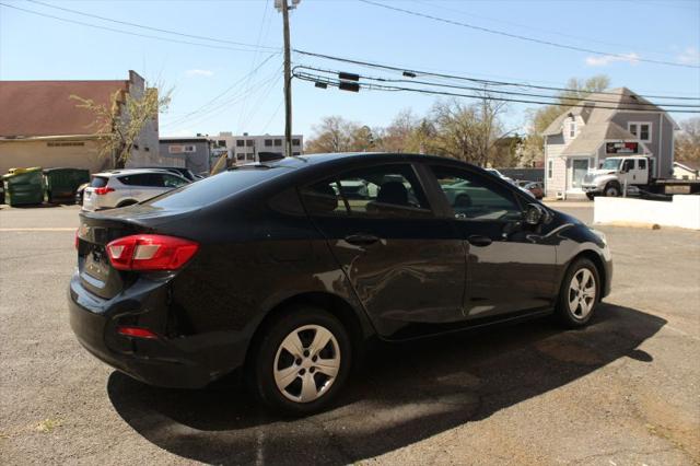 2018 Chevrolet Cruze LS Auto