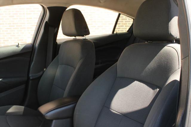2018 Chevrolet Cruze LS Auto