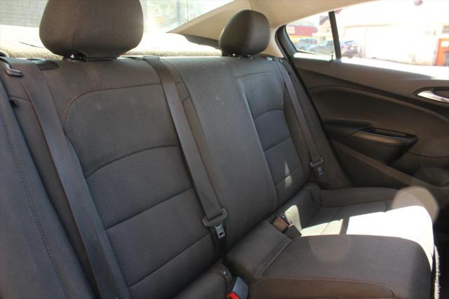 2018 Chevrolet Cruze LS Auto
