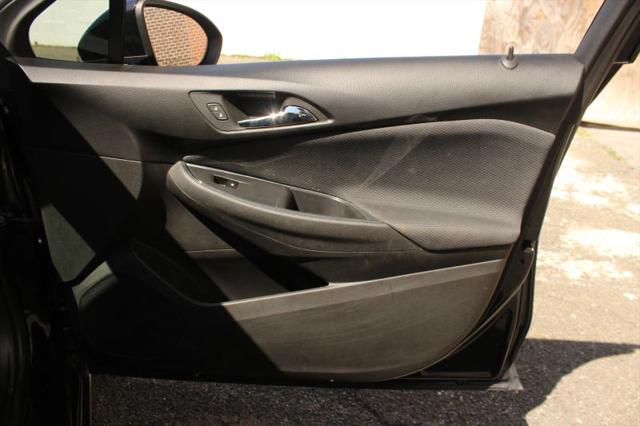 2018 Chevrolet Cruze LS Auto