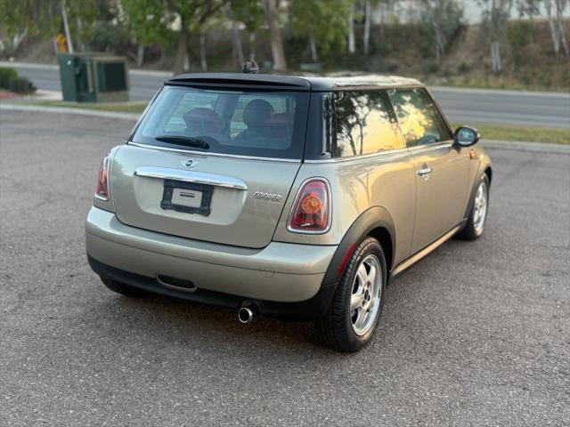 2009 MINI Cooper Cooper