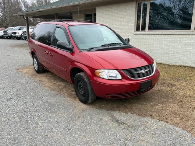 2004 Chrysler Town & Country LX