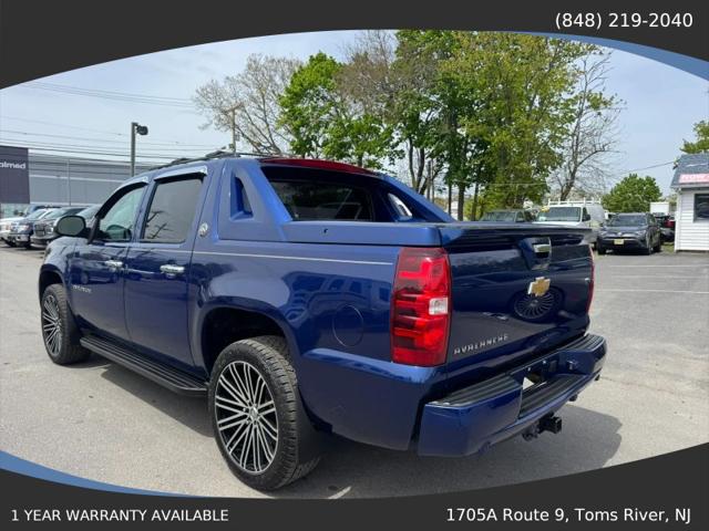 2013 Chevrolet Avalanche LS