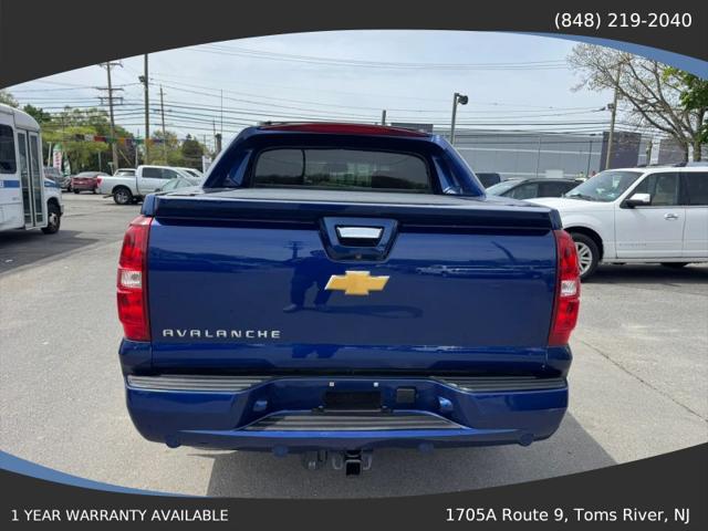 2013 Chevrolet Avalanche LS