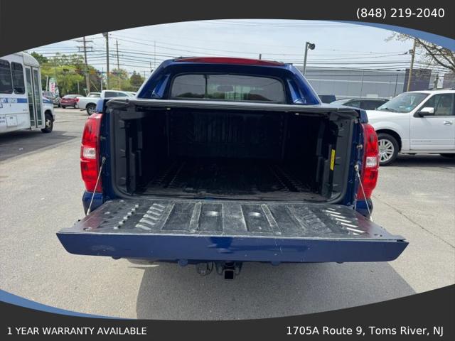 2013 Chevrolet Avalanche LS