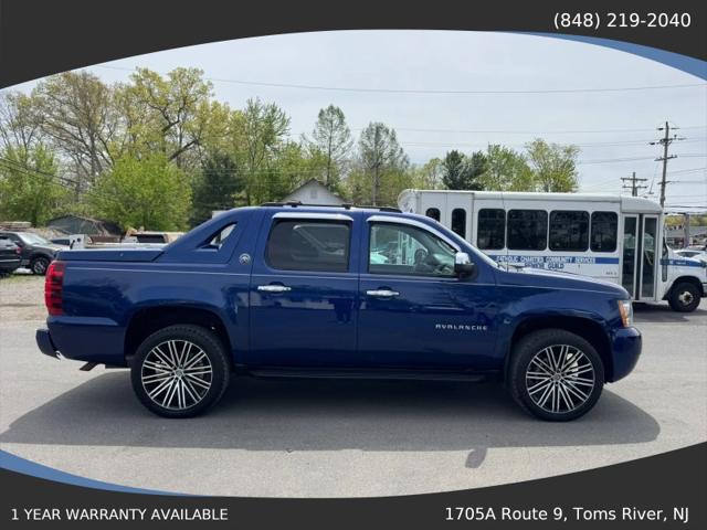 2013 Chevrolet Avalanche LS