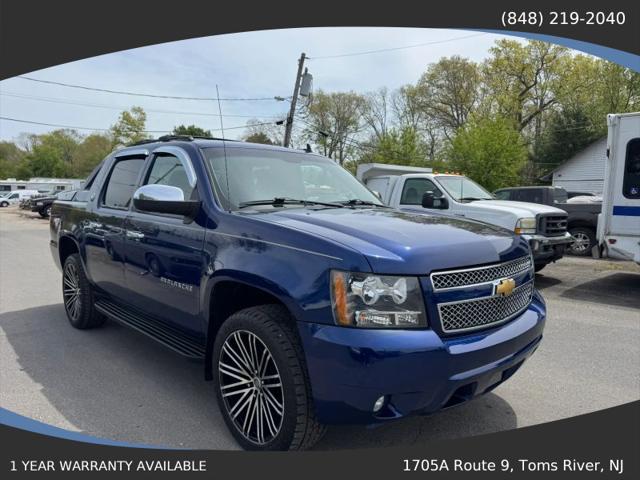 2013 Chevrolet Avalanche LS