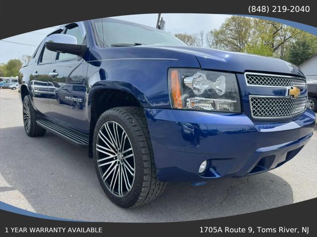 2013 Chevrolet Avalanche LS
