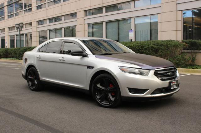 2016 Ford Taurus SE for sale in Arlington, VA